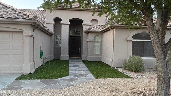 Building Photo - 13980 E Kalil Dr