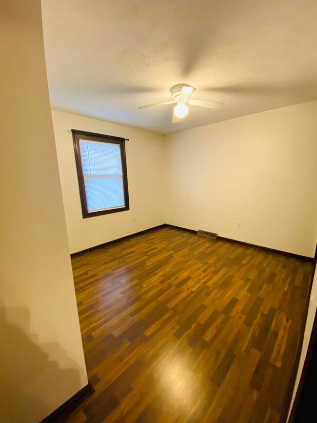 Building Photo - 11266 Billingham Ave NW