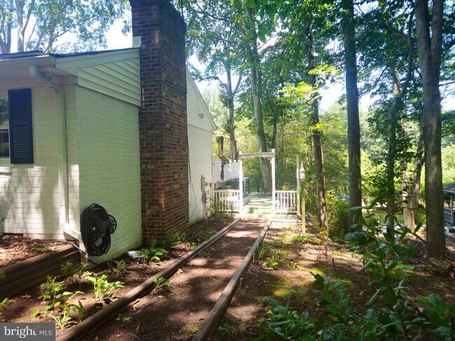 Building Photo - 159 Olde Concord Rd