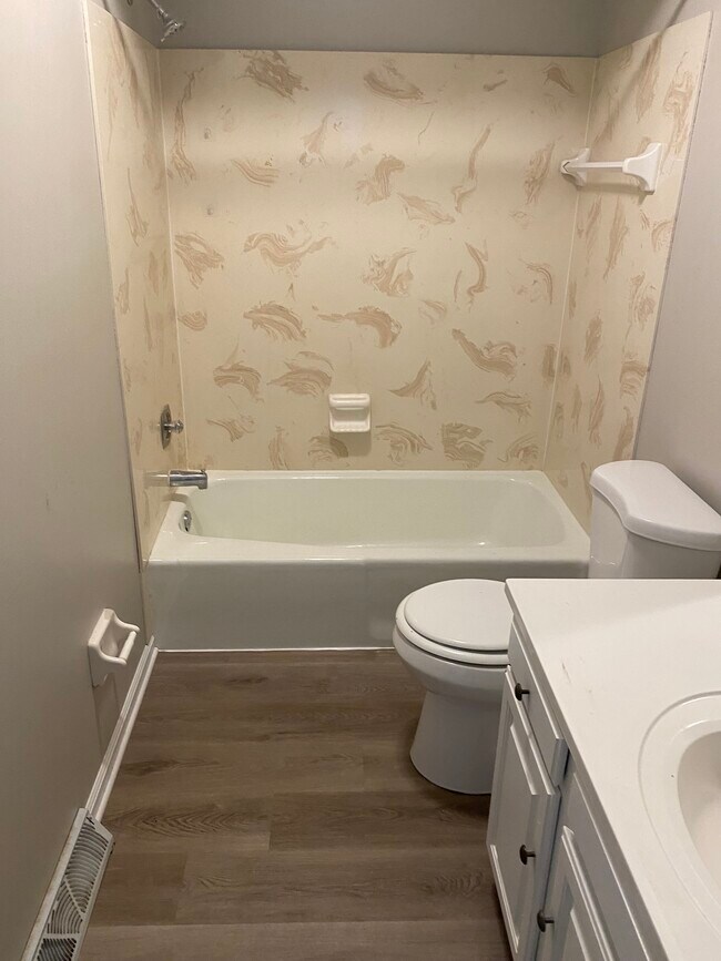 Building Photo - 5454 Archway Dr