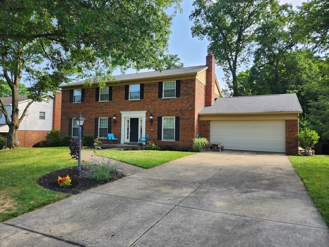 Building Photo - 720 Woodfield Dr