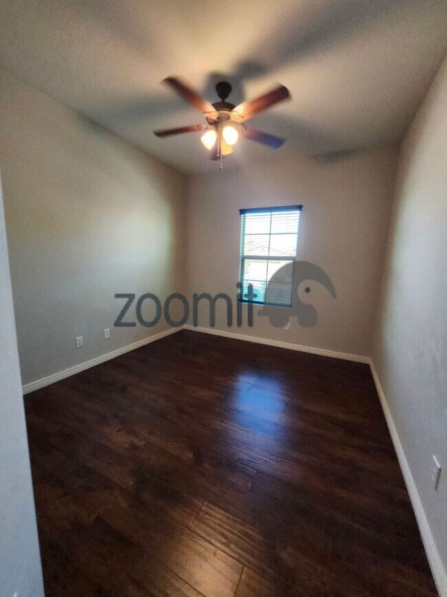 Building Photo - COMING SOON  EARLY MAY - Beautiful Single Level Home 3 bedrooms  2 bath