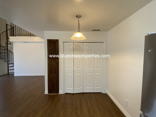 Building Photo - 2110 Stone Moss Ln