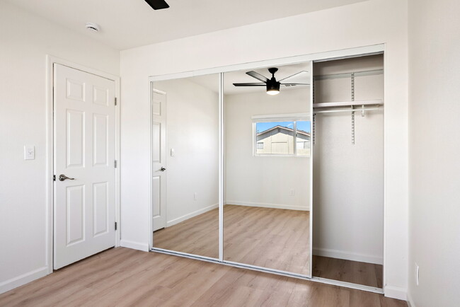 Building Photo - AVAILABLE SEPTEMBER - Coastal-Convenient 2 Bed Retreat with Private Balcony