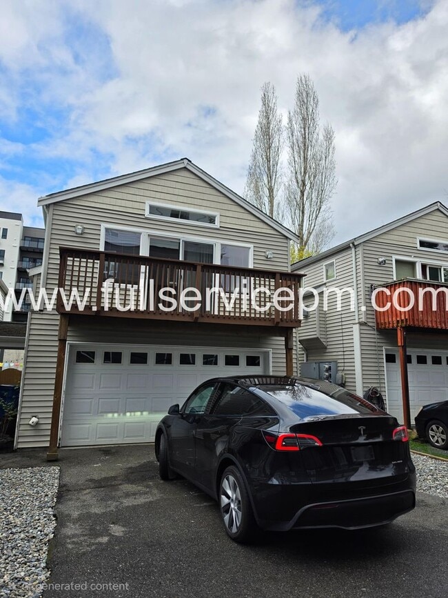 Building Photo - Private Drive Townhome Near Stone Ave N | 3 Bed, 2 Bath, 2-Car Garage, Deck + Fenced Yard