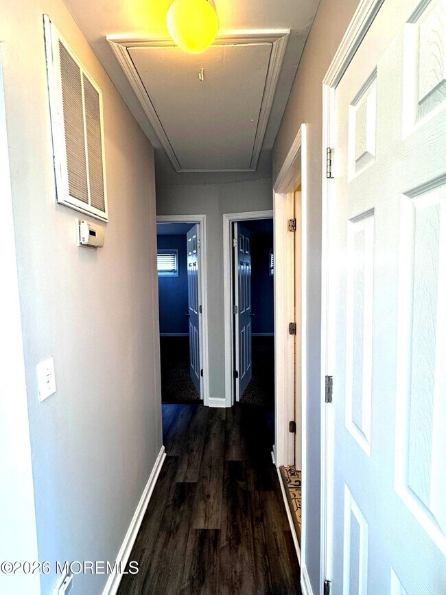 Building Photo - 39 Harborage Ave