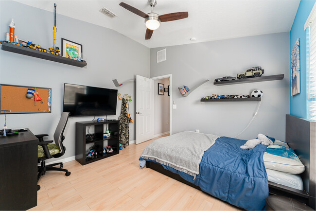 Building Photo - 27351 Golf Course Loop