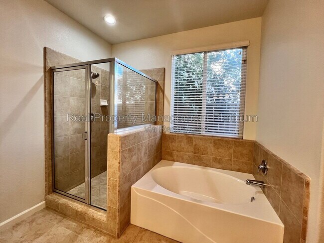 Building Photo - 4121 Chessa Ln