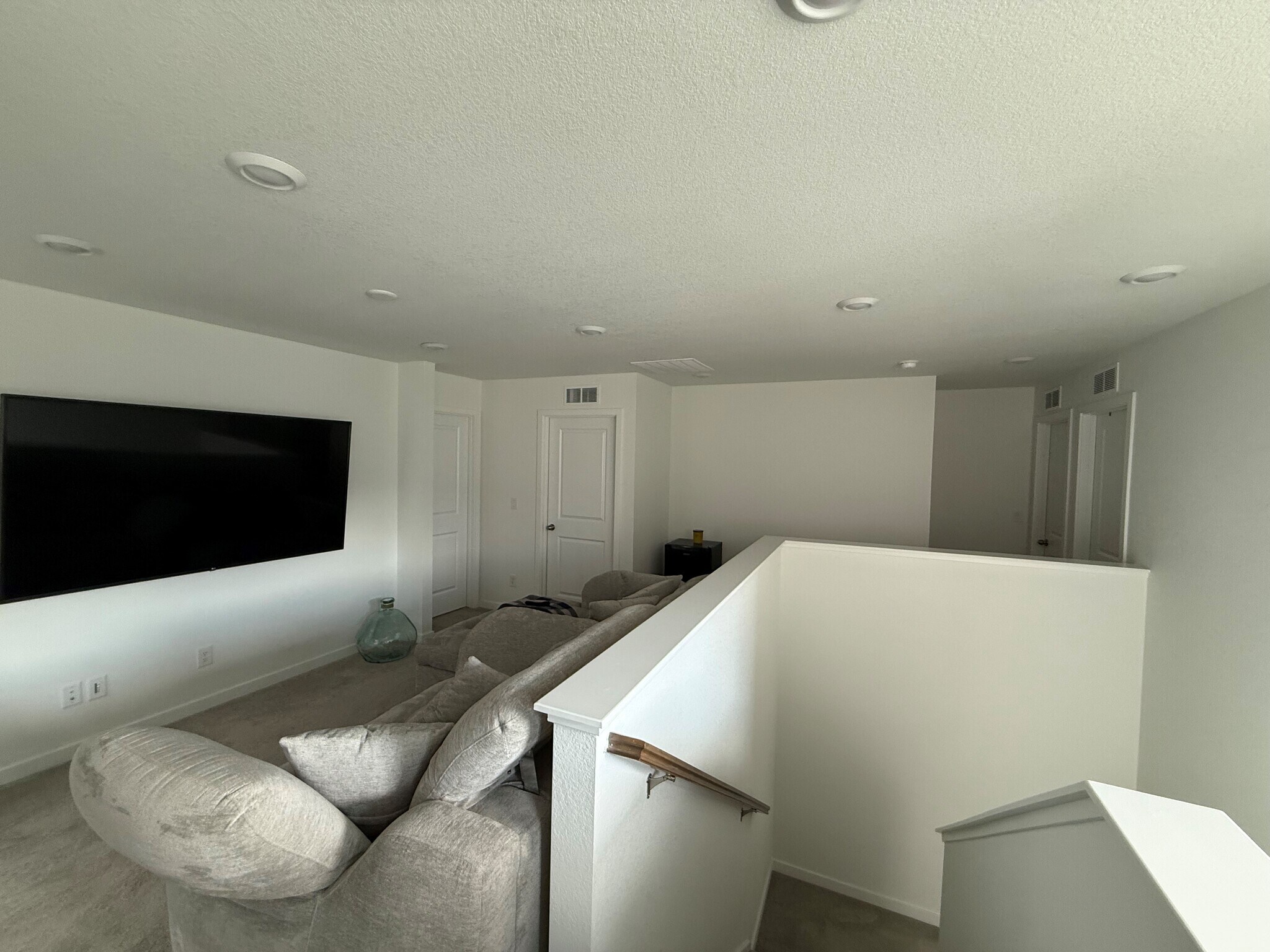 Building Photo - 8978 Woodmere Ct