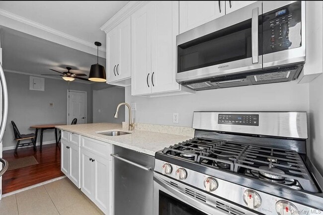 Building Photo - 48-21 40th St