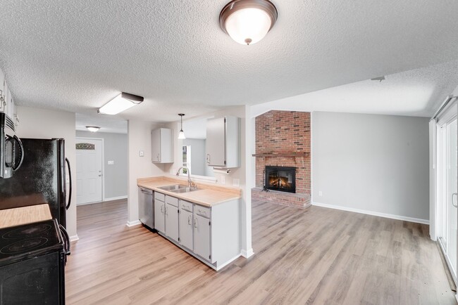 Building Photo - Stylishly Updated 3-Bedroom Home in Sought...