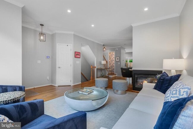 Building Photo - 1507 N Colonial Terrace