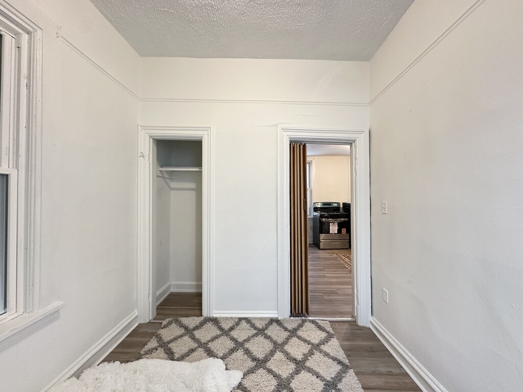 Building Photo - 1626 N Fairfield Ave