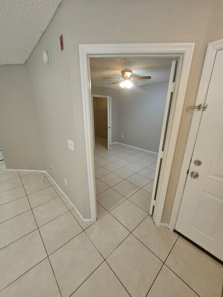 Building Photo - 2213 Grand Cayman Ct