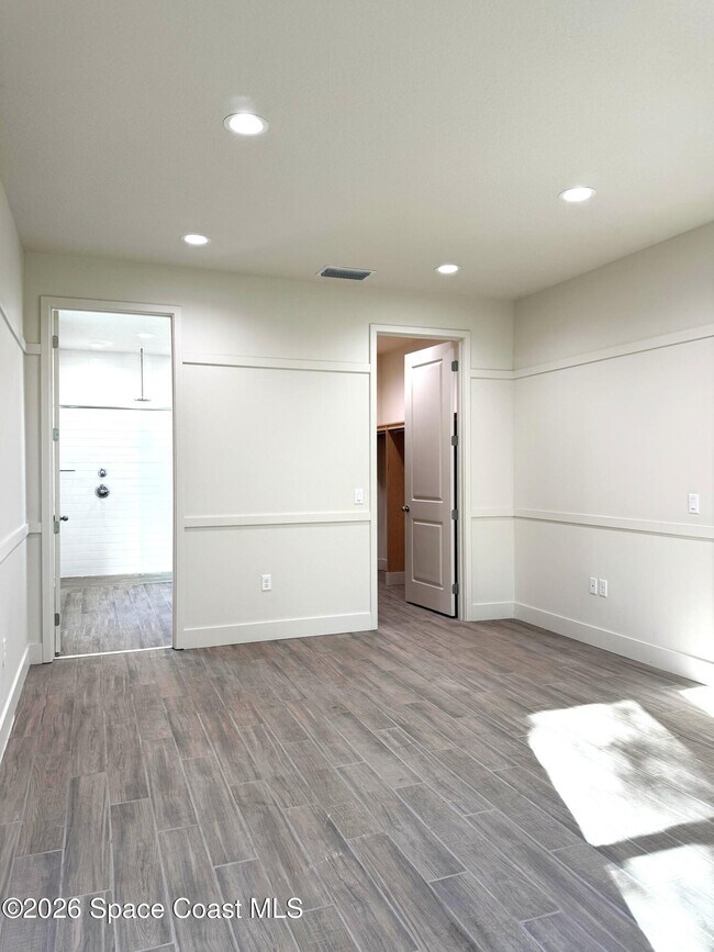 Building Photo - 2781 Edington Dr
