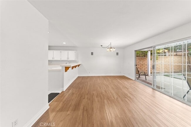 Building Photo - 7448 Bellingham Ave