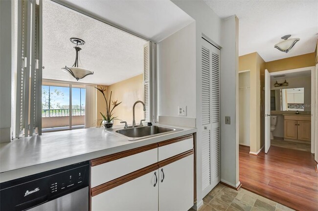 Building Photo - 2333 Feather Sound Dr
