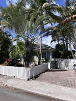 Building Photo - 525 N Lakeside Dr