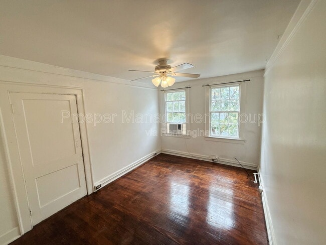 Building Photo - 93 Tradd St