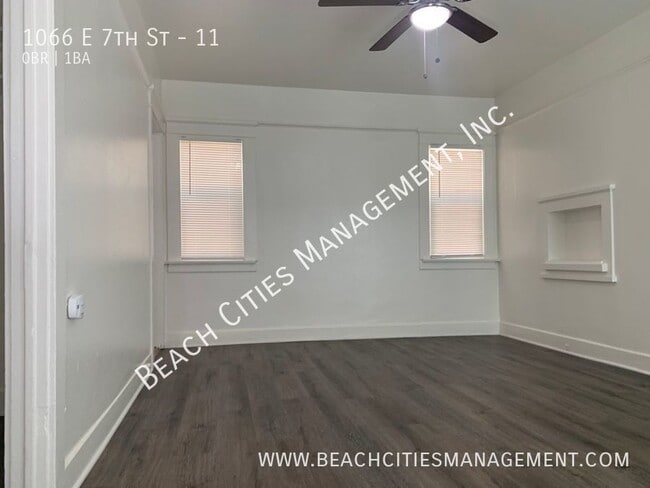 Building Photo - 1066 E 7th St
