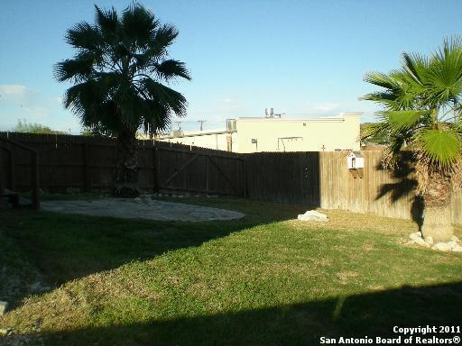 Building Photo - 9407 Hacienda Acres