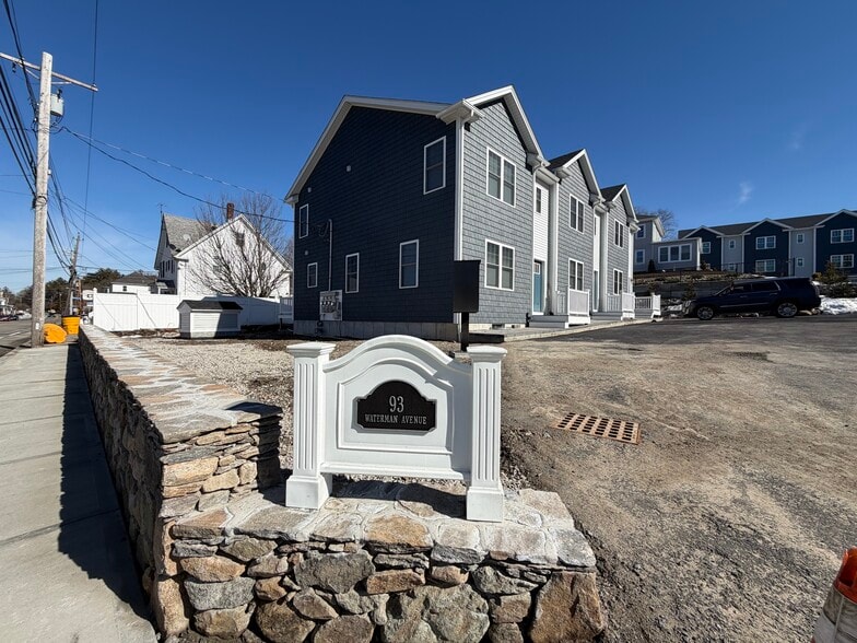 Building Photo - 93 Waterman Ave