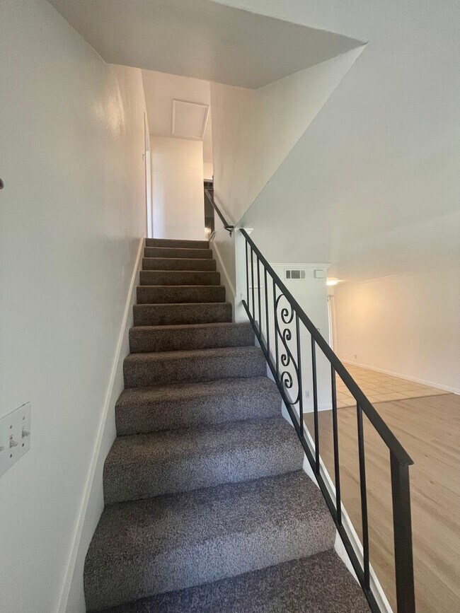 Building Photo - Todd Ranch Condo Welcome to the Todd Ranch Condo, 3-bedroom, 2-bathroom home located in the vibra...