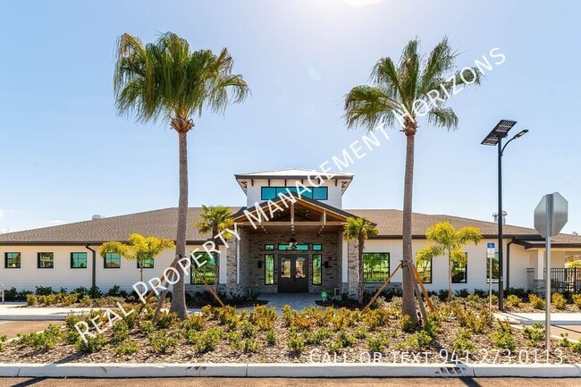 Building Photo - 10952 65th Ter E