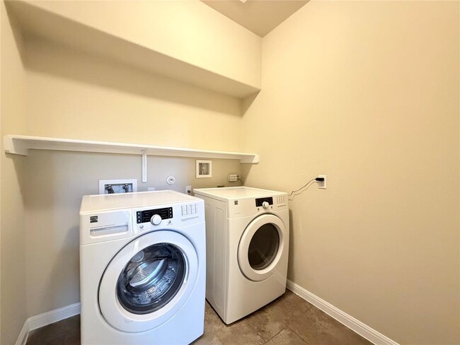 Building Photo - 12604 Kate Ln