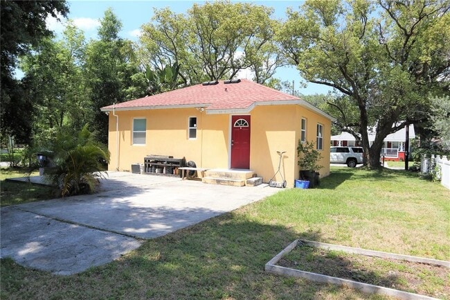 Building Photo - 1219 E Frierson Ave