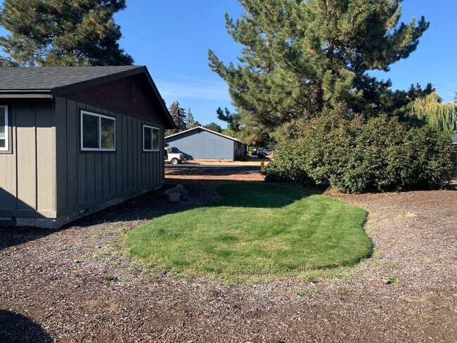 Building Photo - 54- 12th, Poplar