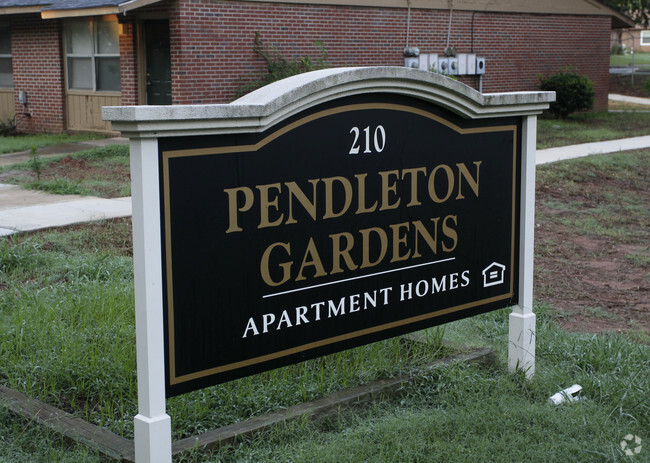 Building Photo - Pendleton Gardens