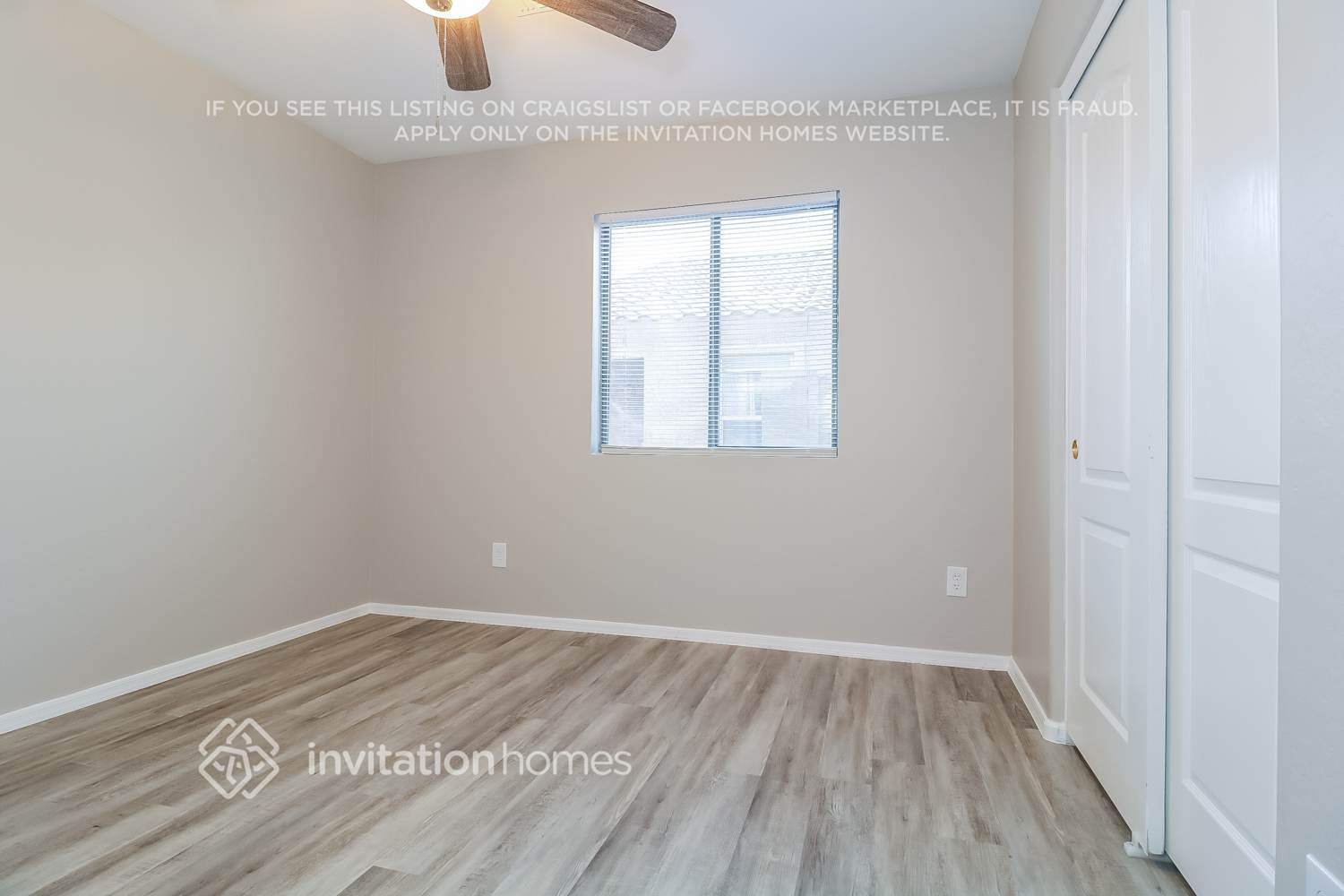 Building Photo - 5448 S 237th Ln