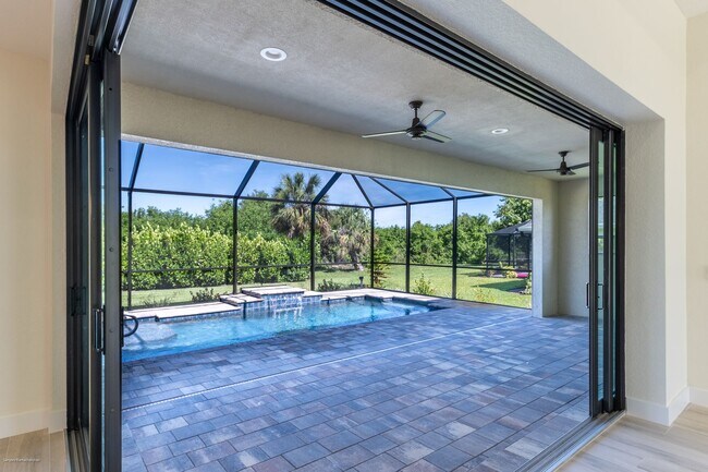 Building Photo - PET FRIENDLY BRAND-NEW LUXURY EXECUTIVE HOME