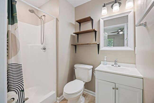 Building Photo - 2066 Central Ave