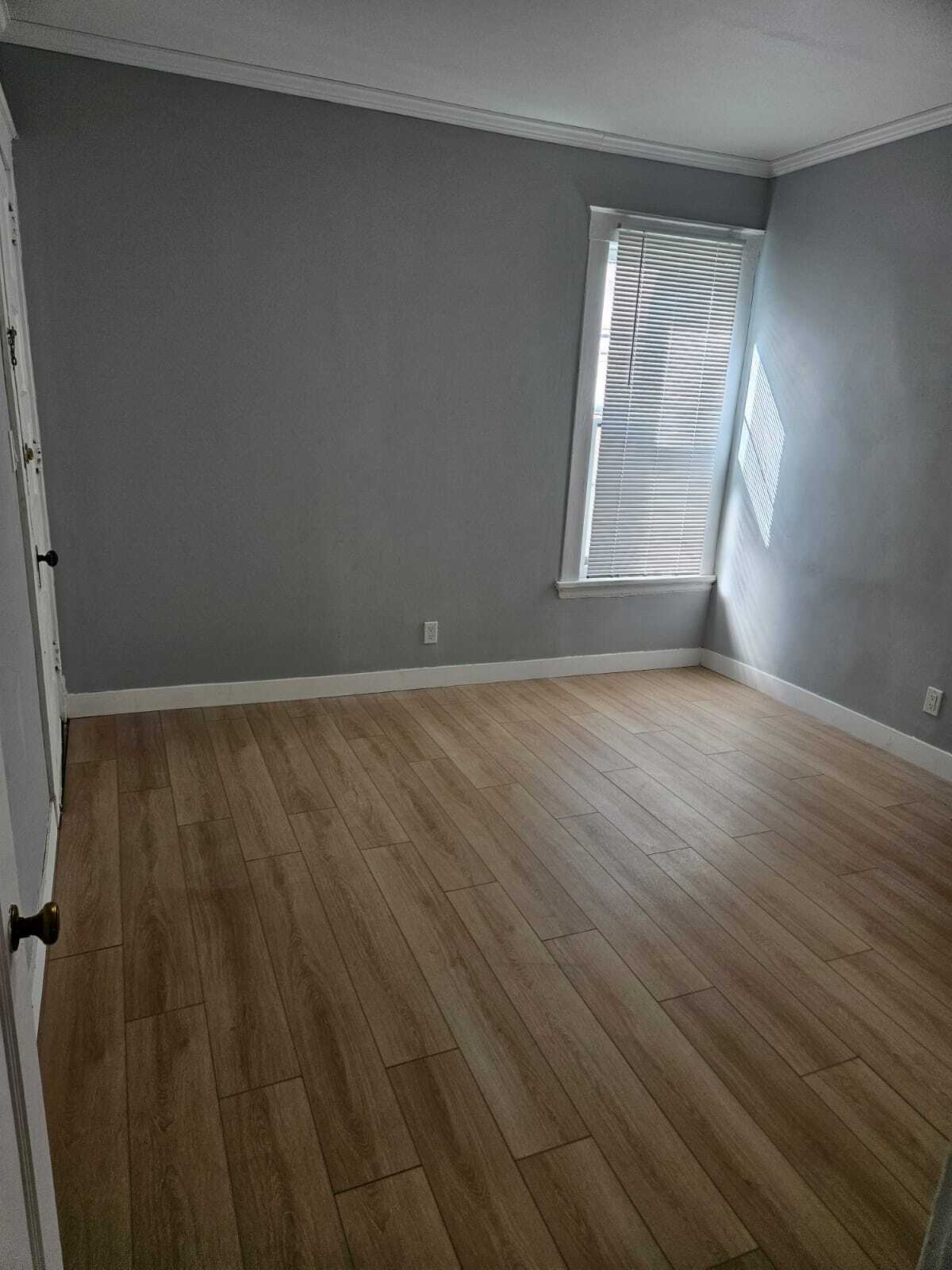 Building Photo - 452 W Doty St