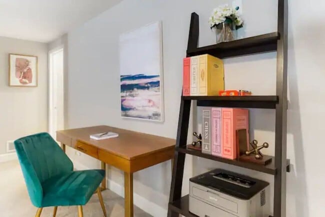 Building Photo - 9412 Joyce Way