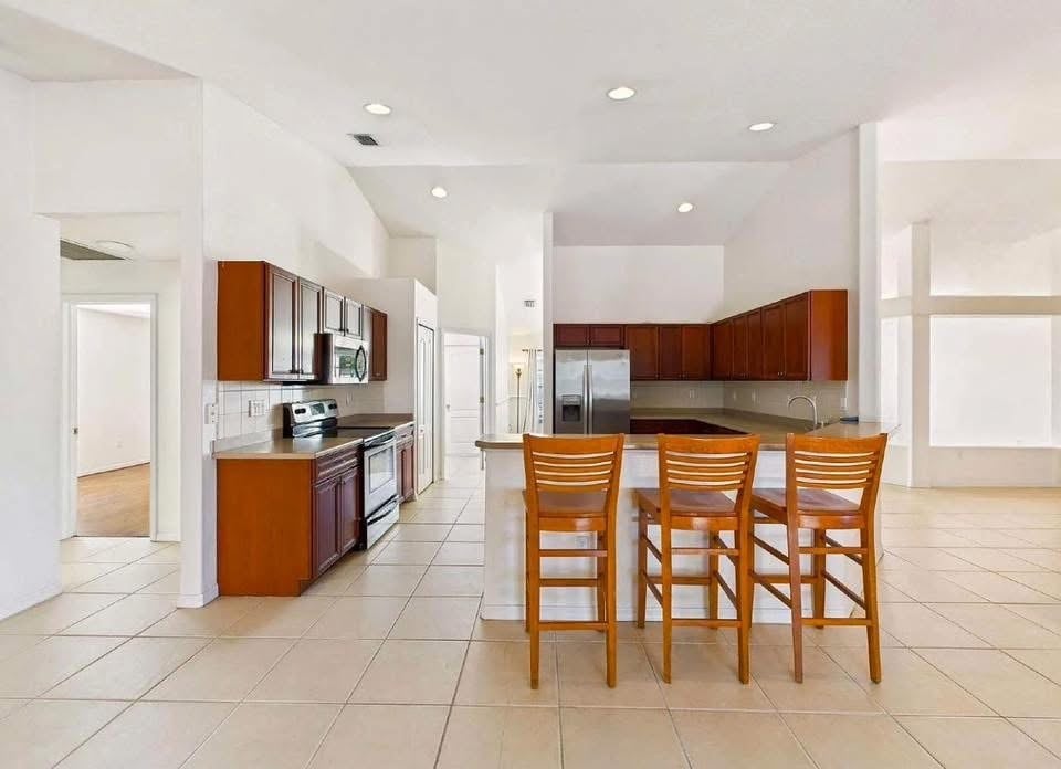 Building Photo - 18561 Olive Rd