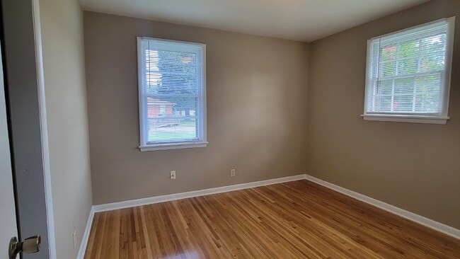 Building Photo - 6408 Robinhood Ln NW