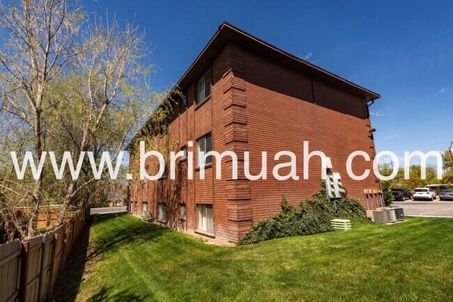 Building Photo - 4715-4727 S 1300 E