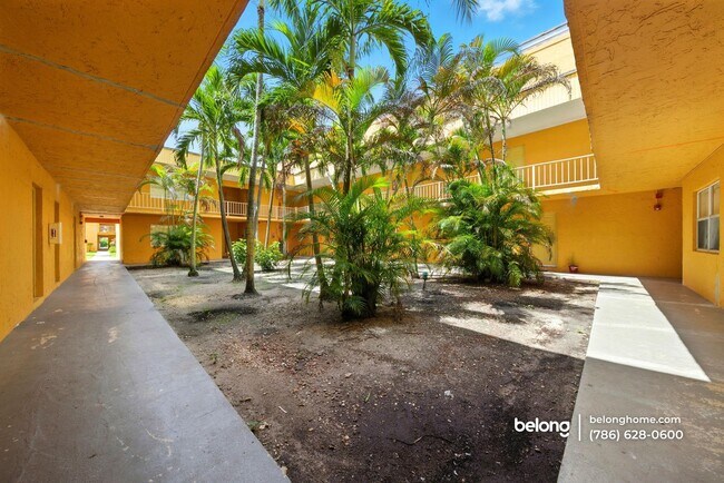 Building Photo - 17901 NW 68th Ave