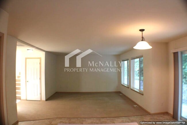 Building Photo - 3 Bedroom Fox Island Home