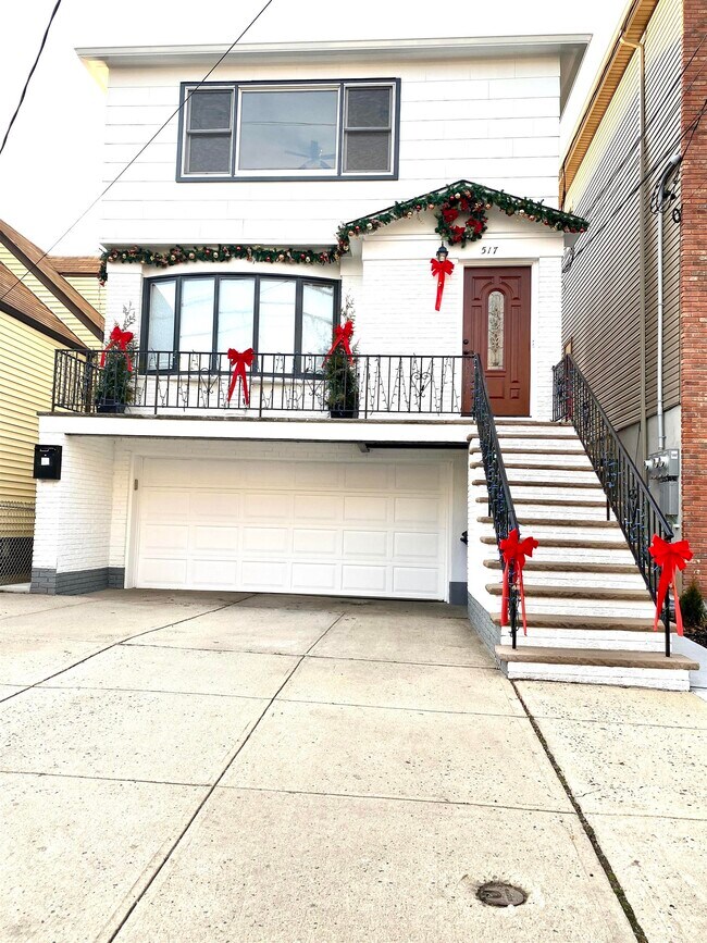Building Photo - 517 Liberty Ave
