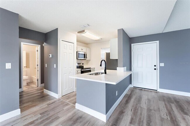 Building Photo - 943 Bakewell Ct