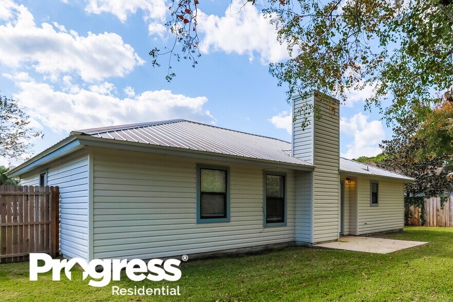 Building Photo - 1664 Tall Timber Dr
