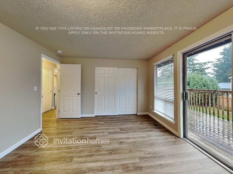 Building Photo - 1510 155th St E