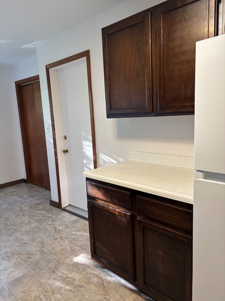 Building Photo - 1770 IN-46