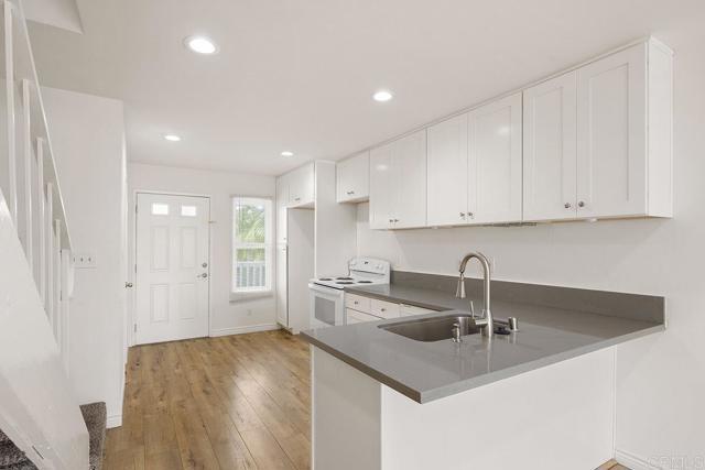 Building Photo - 1111 Seacoast Dr