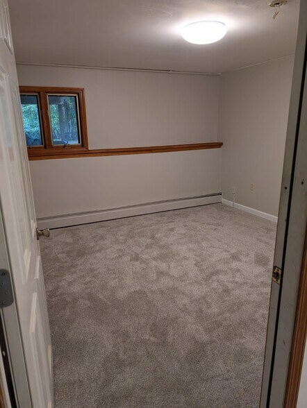 Building Photo - 270 Heim Rd