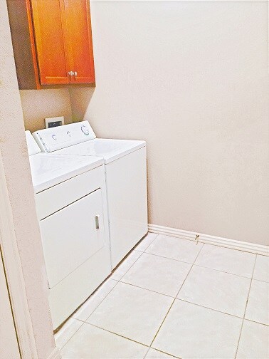 Building Photo - 3165 W Montrail Pl